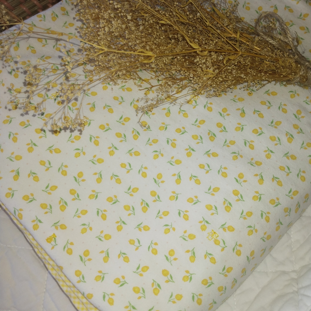 Vintage Yellow Floral Baby Blanket - Picture 10 of 10